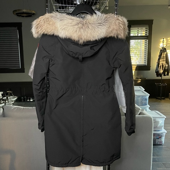 Canada Goose Rossclair Parka - Picture 11 of 16